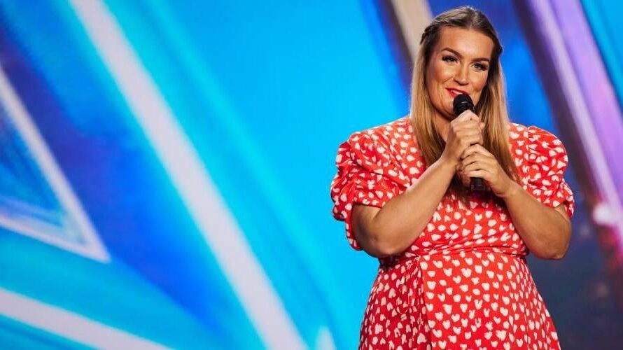 Mum-To-Be Walks Onto the Stage — Then Her Powerful Voice Leaves Simon Cowell Completely Stunned